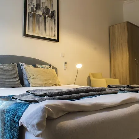 Apartment Lux In 2 *